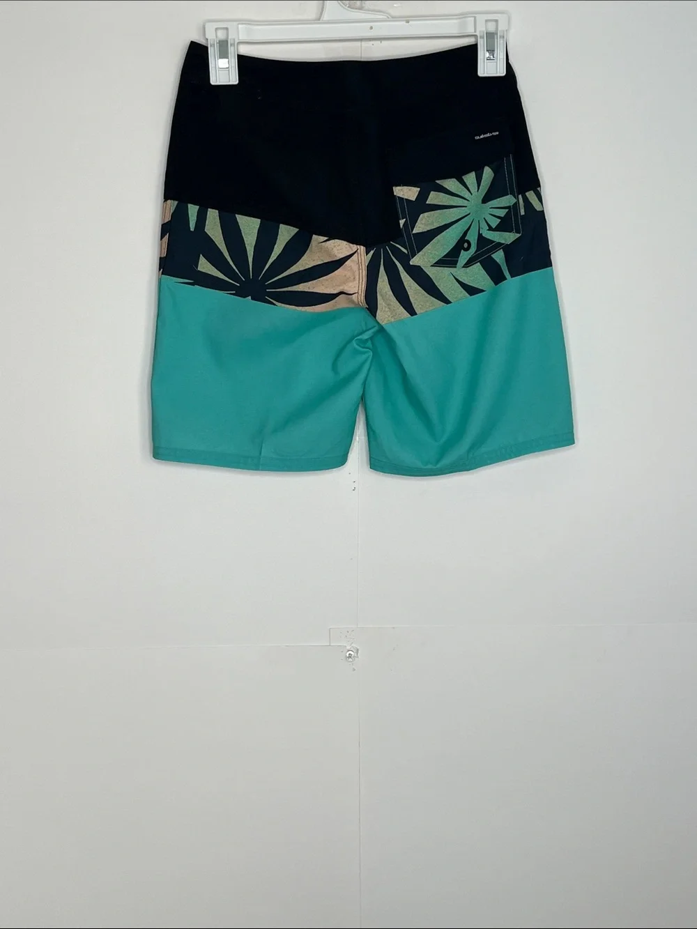 Quicksilver Boys Board Shorts Size 25